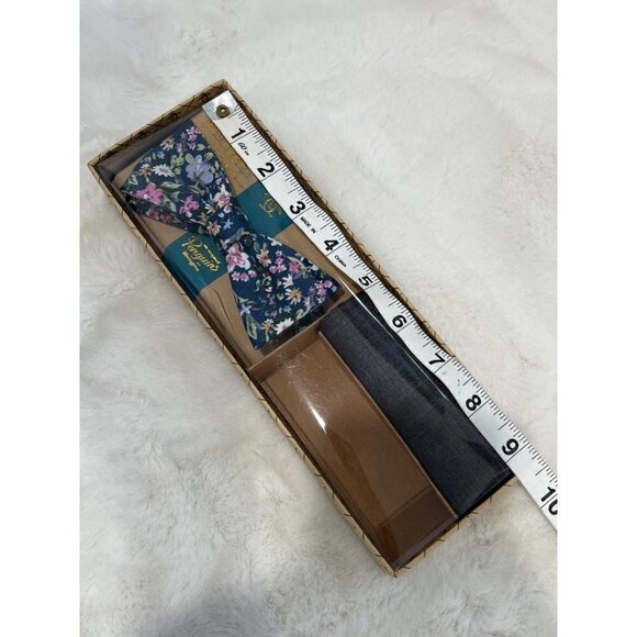 NWBD Penguin bow tie, pocket square/handkerchief set **lapel pin is missing** - Picture 6 of 8